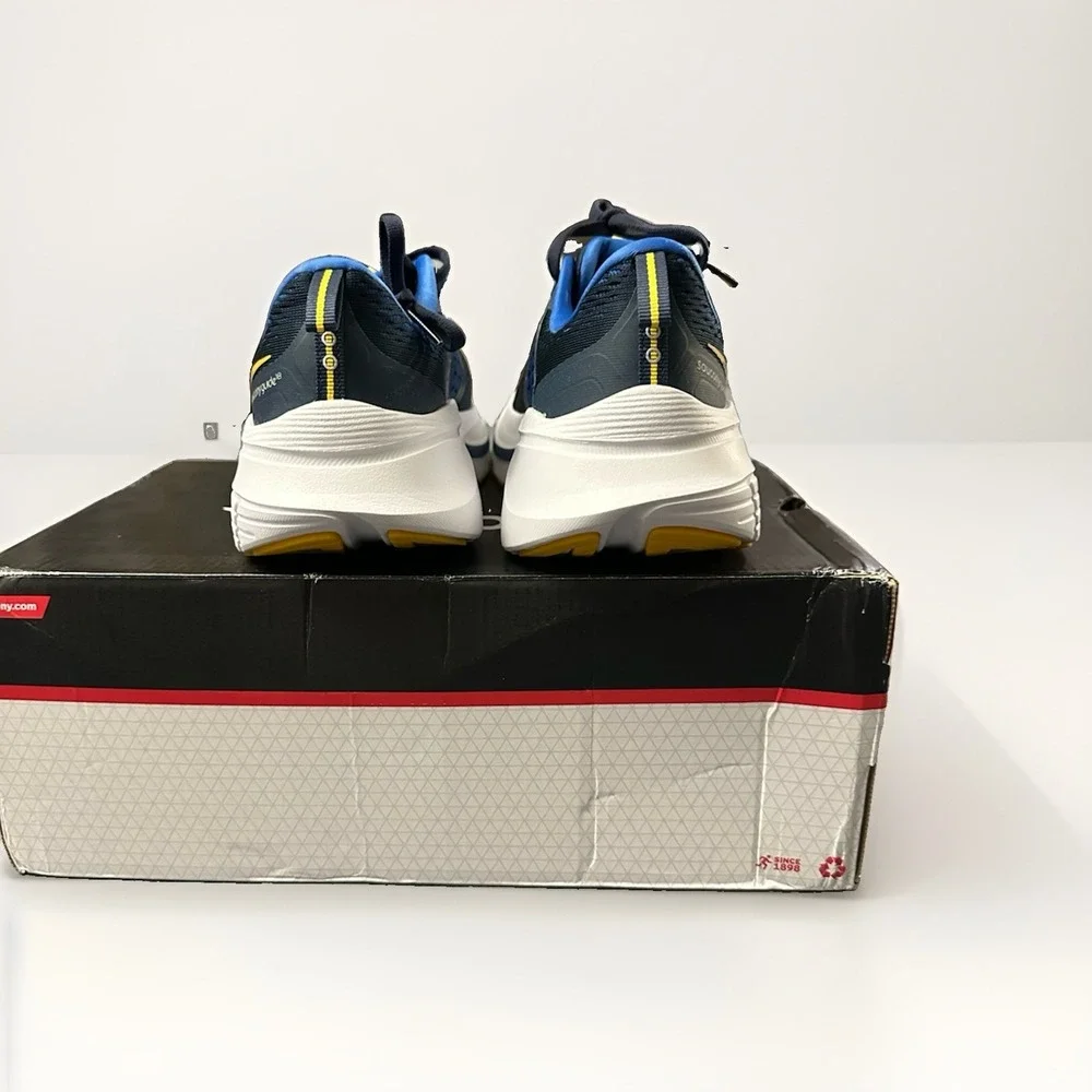 Size 8.5 - Saucony Guide 18 Navy Skydiver